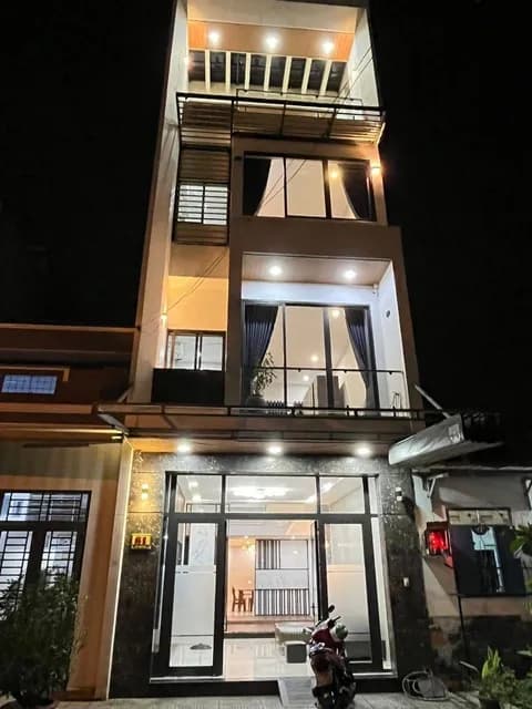 Cho thuê nhà nguyên căn 4 tầng đường Vũ Quỳnh, Thanh Khê, diện tích 75m2, phù hợp văn phòng hoặc ở