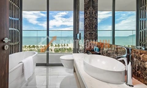 Luxury 2-bedroom apartment for rent with direct sea view at Wyndham Soleil