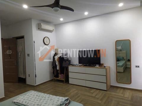 Cho thuê nhà 3 tầng đường Hói Kiểng 7, Nam Hòa Xuân, Đà Nẵng - 105m2 đầy đủ nội thất