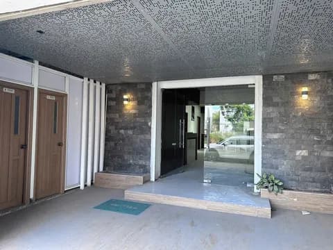 Spacious House for Rent on Vuong Thua Vu, 15m Frontage, 300m2, Ideal for Business