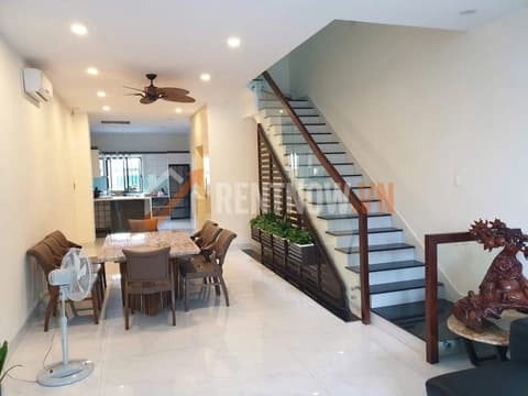 Cho thuê nhà mặt tiền Hoàng Diệu, Đà Nẵng - 450m2, 5 tầng, kinh doanh đắc địa
