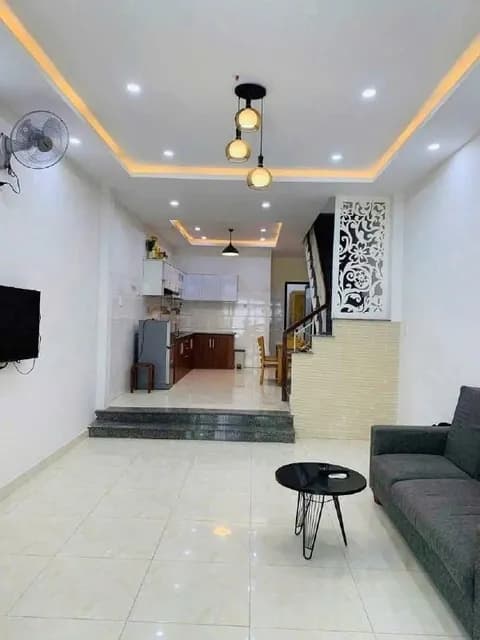 3-Storey House for Rent on Vu Trong Phung Street, Hai Chau, Fully Furnished