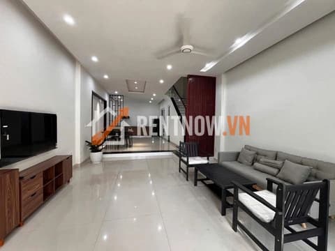 Cho thuê nhà 3 tầng đường Hoàng Thế Thiện Cẩm Lệ kinh doanh sầm uất