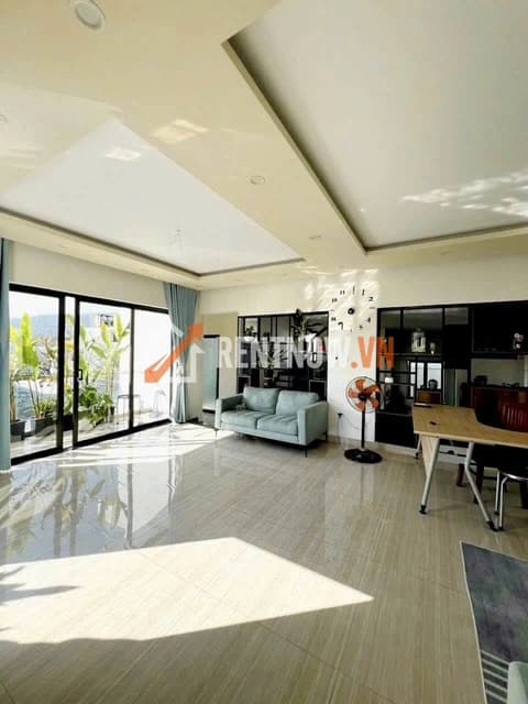 Cho thuê căn hộ Penthouse Lê Thạch, Cẩm Lệ, 250m2, full nội thất