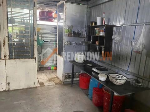 Warehouse or shop for rent on Mai Chi Tho street, Hoa Xuan, 100m2