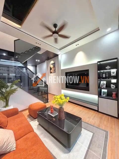 Cho thuê nhà nguyên căn Dũng Sĩ Thanh Khê, 3 phòng ngủ, có chỗ đậu ô tô