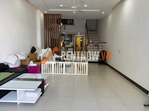 Cho thuê nhà 3 tầng mặt tiền Khuê Mỹ Đông, Ngũ Hành Sơn, diện tích 100m2
