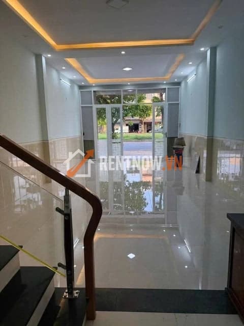 Cho thuê nhà 3 tầng mặt tiền đường 29 Tháng 3, Hòa Xuân, Cẩm Lệ