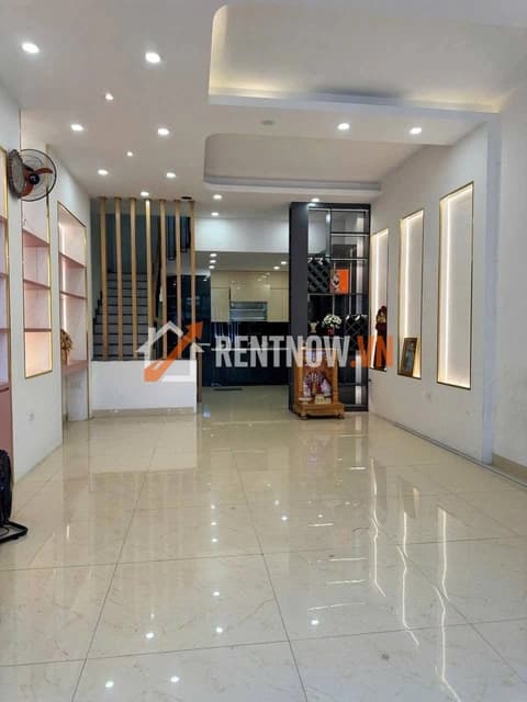 Cho thuê nhà 4 tầng mặt tiền Nguyễn Mậu Tài, Hòa Xuân, Cẩm Lệ, 4 phòng ngủ