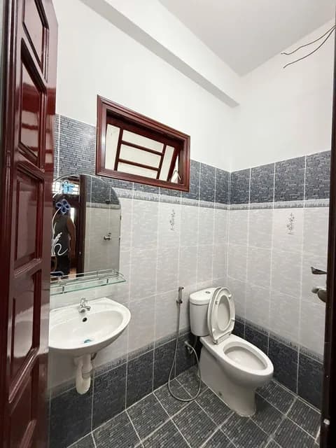 3-Storey House for Rent on Pham Tu Street, Ngu Hanh Son, 70m2, 3 Bedrooms