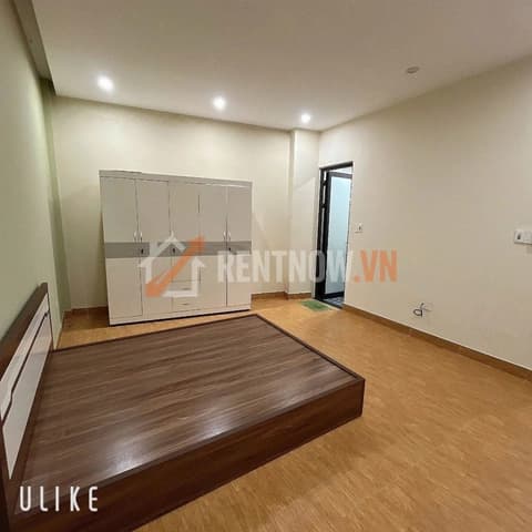 Cho thuê nhà 3 tầng mặt tiền Nguyễn Duy Trinh, Ngũ Hành Sơn, 300m2, full nội thất
