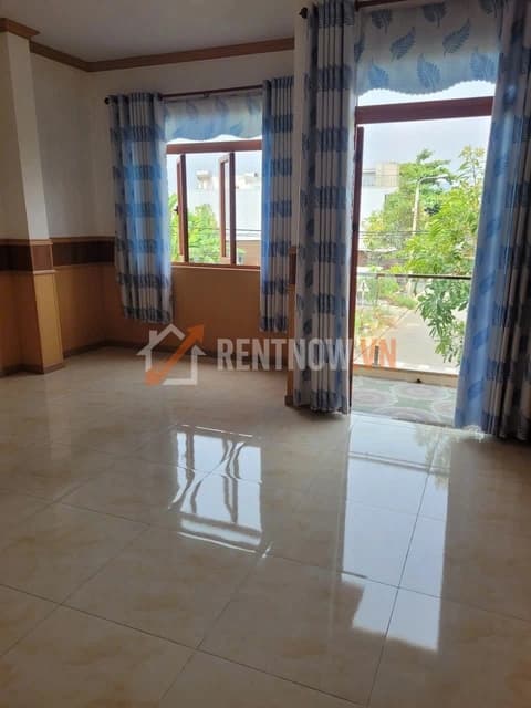 Cho thuê nhà 2 tầng đường Ấp Bắc, Ngũ Hành Sơn, 3 phòng ngủ, đầy đủ nội thất