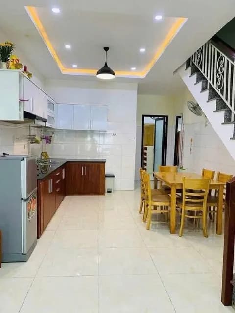 3-Storey House for Rent on Vu Trong Phung Street, Hai Chau, Fully Furnished