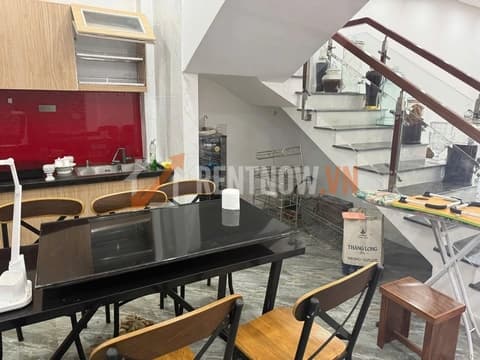 Cho thuê nhà 2 tầng mặt tiền đường Hoàng Đình Ái, Hòa Xuân, Cẩm Lệ