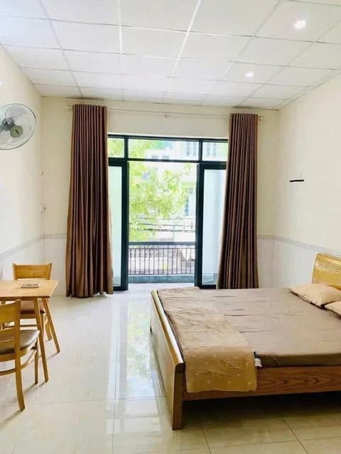 3-Storey House for Rent on Vu Trong Phung Street, Hai Chau, Fully Furnished