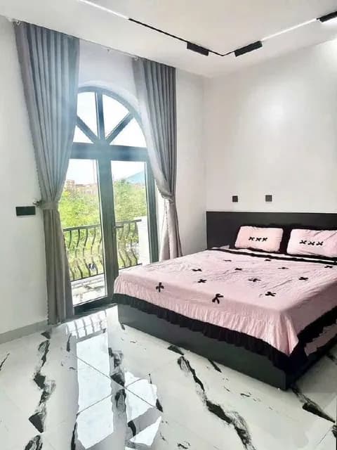 5-Story Building for Rent on Hoang Quoc Viet, Son Tra for Hospitality Business