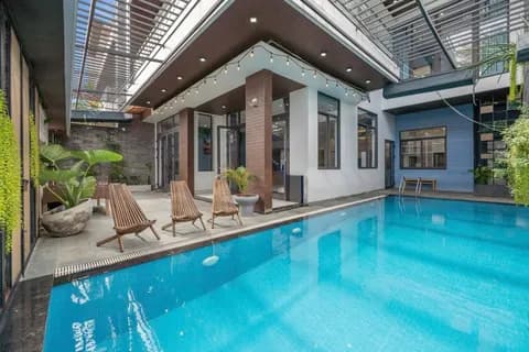 Modern 6-bedroom villa with private pool for rent on Nguyen Dinh Hoan, Son Tra