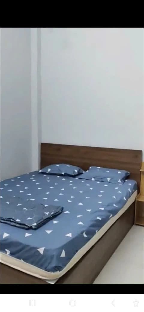 Cho thuê nhà 2 tầng mặt tiền đường Cao Sơn, Hòa Hải, 4 phòng ngủ, full nội thất