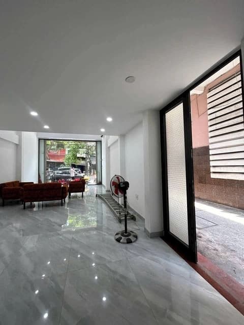 4-Story House for Rent on Ngo Gia Tu Street, Hai Chau, Prime Business Location