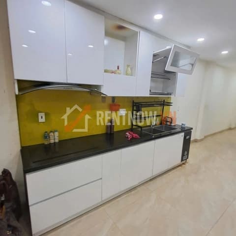 Spacious house for rent in Nai Hien Dong, Son Tra, 5 bedrooms, prime location