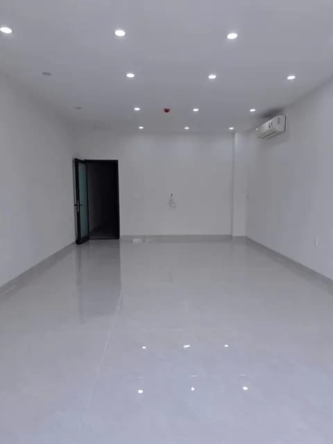 4-Story House for Rent on Nguyen Phuoc Lan Street, Hoa Xuan, Cam Le - Prime Business Location