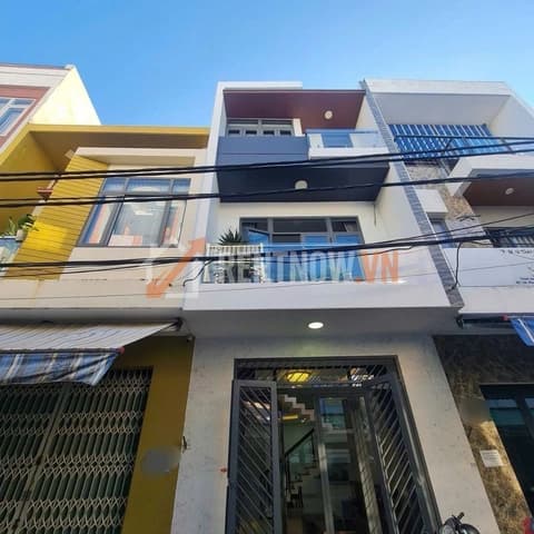 Cho thuê nhà 3 tầng mặt tiền Phan Huy Ôn, Hòa Cường, Đà Nẵng - Full nội thất