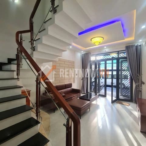 Cho thuê nhà 3 tầng mặt tiền Phan Huy Ôn, Hòa Cường, Đà Nẵng - Full nội thất