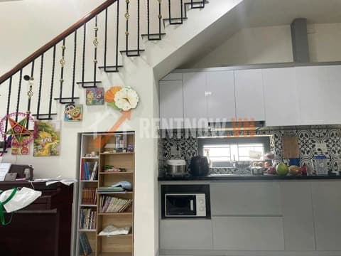 House for rent on Hoi Kieng street, Ngu Hanh Son, 100m2, 3 bedrooms, ideal for business