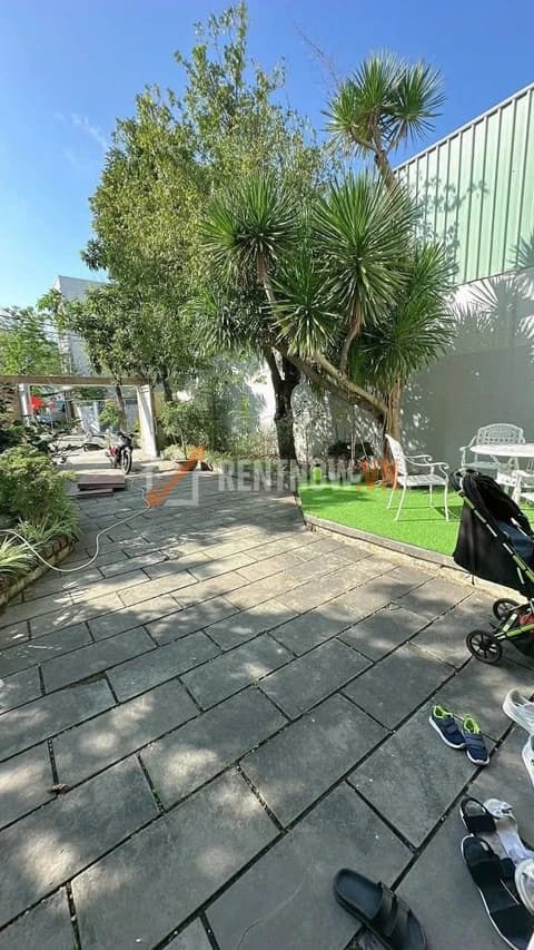 Luxury Garden Villa for rent in Hoa Xuan, 300m2, 5 bedrooms, fully furnished