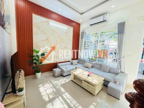 Cho thuê nhà 3 tầng đường Loseby, Sơn Trà, 3 phòng ngủ đầy đủ nội thất