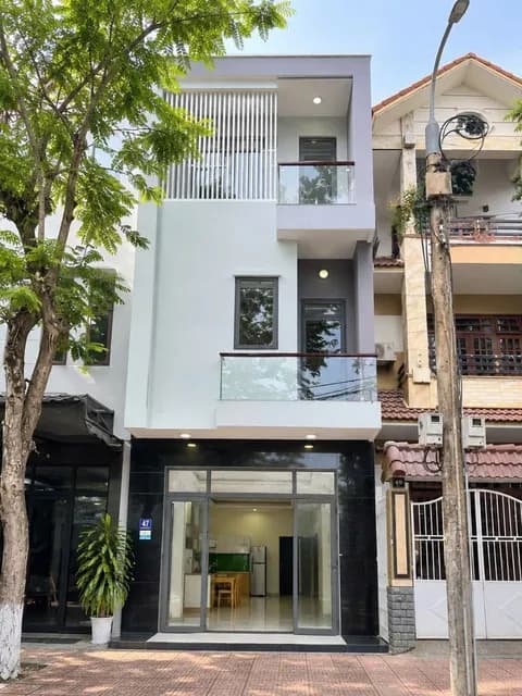 Spacious 7-Bedroom House for Rent in Ngu Hanh Son, Da Nang