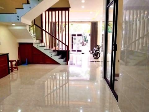 3-Story House for Rent on To Huu Street, Hai Chau - Ideal for Business