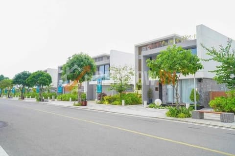 Luxury Villa for Rent in Regal Victoria, Ngu Hanh Son, 5BR with Private Pool