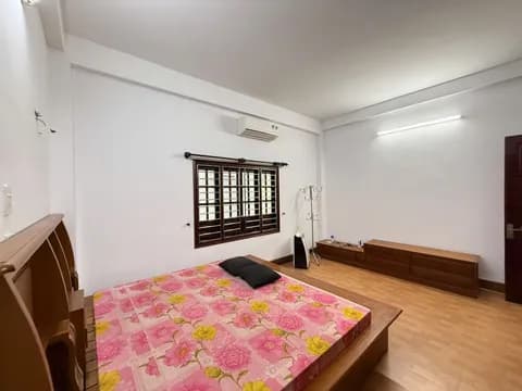 Cho thuê nhà 3 tầng đường Phạm Tu, Ngũ Hành Sơn, 70m2, 3 phòng ngủ, giá 25 triệu